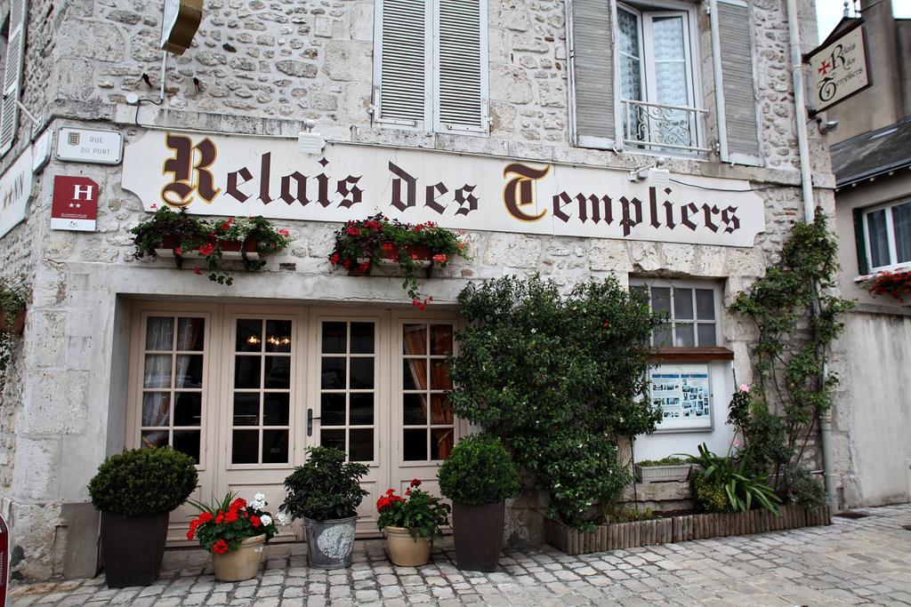 Отель Le Relais Des Templiers Божанси Экстерьер фото